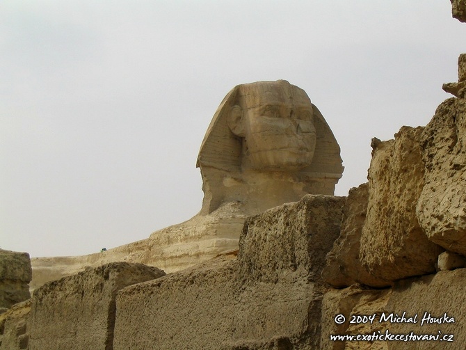 08 egypt pyramidy v gize a sfinga.jpg