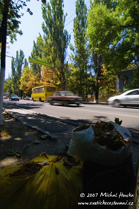 14 Ykpaiha Ukraine Ukrajina Xepcoh Cherson v centru.jpg